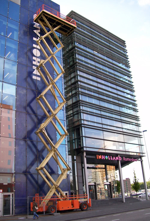 Holland-Lift-Megastar-320