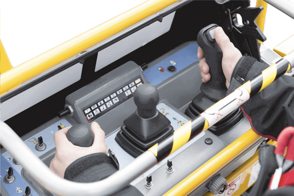 haulotte-activshield-bar_avoid-entrapment-situation
